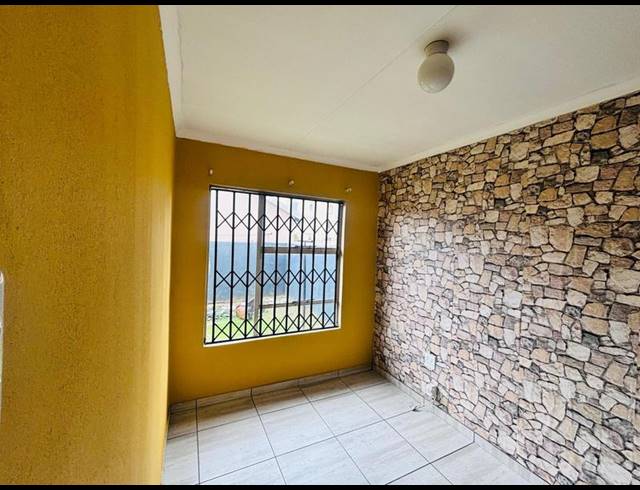 2 BEDROOM HOUSE FOR SALE IN FLEURHOF